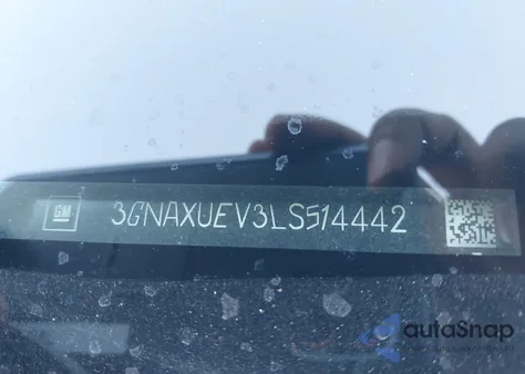 2020 Chevrolet Equinox Awd Lt 1.5L Turbo z USA, uszkodzony, nr VIN 3GNAXUEV3LS514442